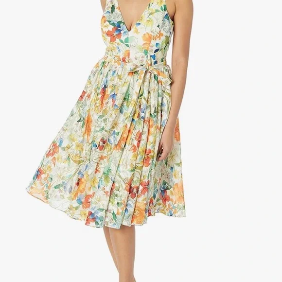 Dress the Population Alicia Floral Midi Dress - Picture 2 of 5